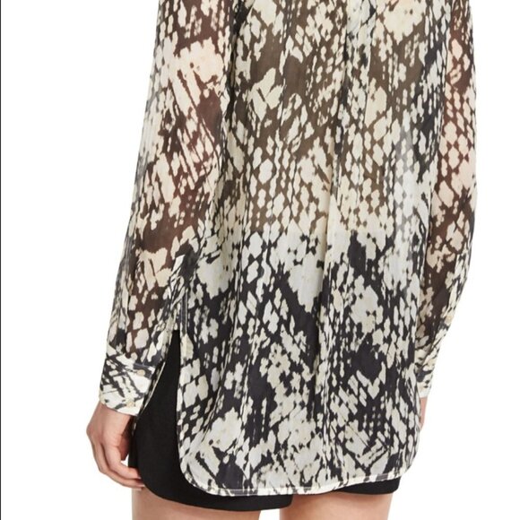 Vince Silk Basketweave Printed Button Down Shirt - Picture 12 of 15